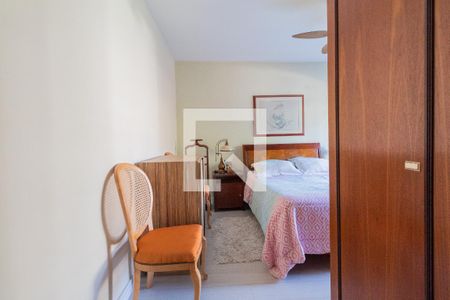 Casa à venda com 311m², 4 quartos e 4 vagas