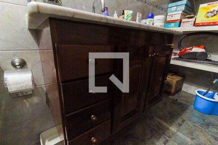 Casa à venda com 150m², 3 quartos e 4 vagasBanheiro da Suíte 2