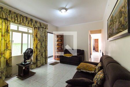 Casa à venda com 150m², 3 quartos e 4 vagasSala