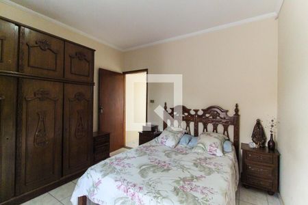 Casa à venda com 150m², 3 quartos e 4 vagasSuíte 2