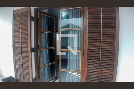 Casa à venda com 150m², 3 quartos e 5 vagas Casa à venda com 150m², 3 quartos e 5 vagasQuarto 1