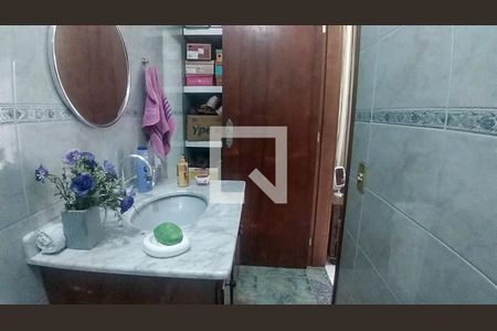 Casa à venda com 150m², 3 quartos e 5 vagas Casa à venda com 150m², 3 quartos e 5 vagasBanheiro 1