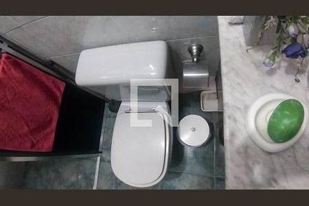 Casa à venda com 150m², 3 quartos e 5 vagas Casa à venda com 150m², 3 quartos e 5 vagasBanheiro 1