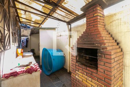 Casa à venda com 200m², 4 quartos e 3 vagas Casa à venda com 200m², 4 quartos e 3 vagasÁrea de Serviço