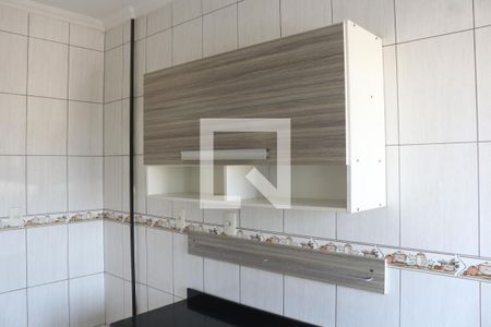 Cozinha de apartamento para alugar com 1 quarto, 56m² em Jardim Guassu, São Vicente