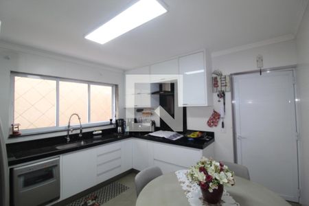 Casa à venda com 172m², 3 quartos e sem vagaCozinha