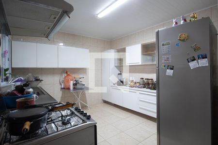 Casa à venda com 177m², 2 quartos e 2 vagas Casa à venda com 177m², 2 quartos e 2 vagasCozinha