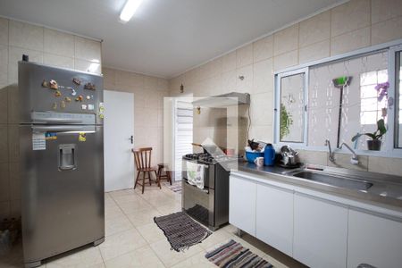 Casa à venda com 177m², 2 quartos e 2 vagas Casa à venda com 177m², 2 quartos e 2 vagasCozinha