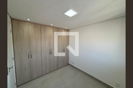 Quarto 2 de apartamento para alugar com 2 quartos, 49m² em Jardim Santa Teresinha, São Paulo