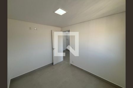 Quarto 1 de apartamento para alugar com 2 quartos, 49m² em Jardim Santa Teresinha, São Paulo