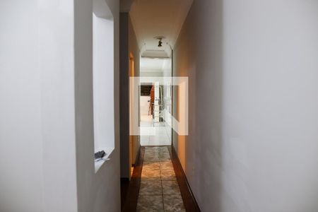 Corredor de casa à venda com 3 quartos, 150m² em Vila Curuca, Santo André