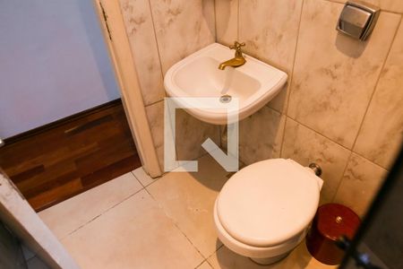 Casa à venda com 150m², 3 quartos e 2 vagasBanheiro Social