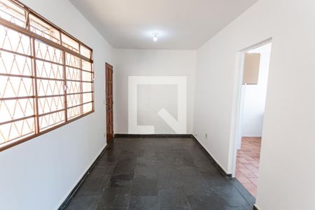 Sala de apartamento para alugar com 3 quartos, 56m² em Santa Efigênia, Belo Horizonte