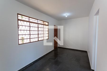 Sala de apartamento para alugar com 3 quartos, 56m² em Santa Efigênia, Belo Horizonte