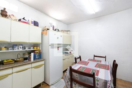 Casa à venda com 112m², 3 quartos e 2 vagasCozinha 2