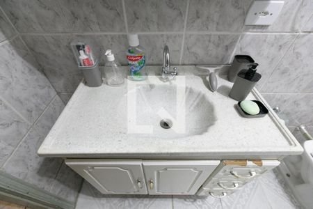 Casa à venda com 112m², 3 quartos e 2 vagasDetalhe banheiro