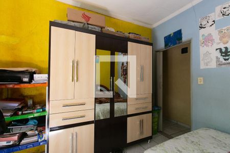 Casa à venda com 112m², 3 quartos e 2 vagasQuarto 2 