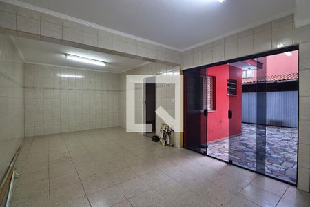 Casa à venda com 332m², 3 quartos e 2 vagasEdícula - Sala/Cozinha