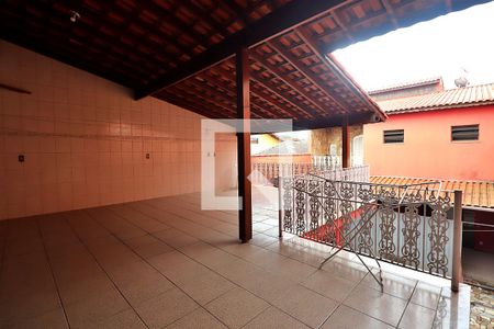 Casa à venda com 332m², 3 quartos e 2 vagasÁrea de Serviço