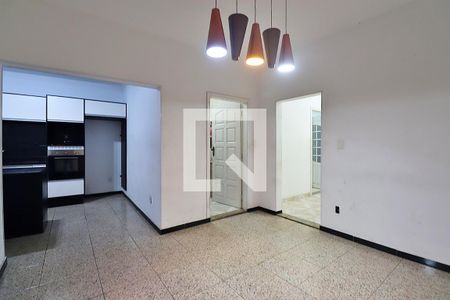 Casa à venda com 332m², 3 quartos e 2 vagasCopa