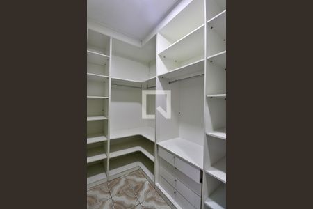 Casa à venda com 332m², 3 quartos e 2 vagasCloset da suíte 1