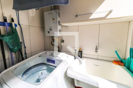 Apartamento à venda com 79m², 2 quartos e 1 vagaÁrea de Serviço