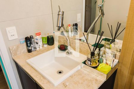 Apartamento à venda com 68m², 2 quartos e 1 vaga Apartamento à venda com 68m², 2 quartos e 1 vagaBanheiro da Suíte 1 Pia