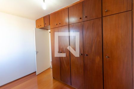 Apartamento à venda com 62m², 2 quartos e 2 vagas Apartamento à venda com 62m², 2 quartos e 2 vagasQuarto 02