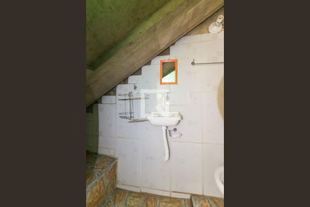 Banheiro de casa para alugar com 1 quarto, 20m² em Parque Pinheiros, Taboão da Serra