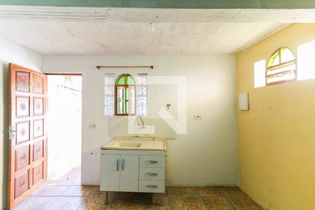 Cozinha de casa para alugar com 1 quarto, 20m² em Parque Pinheiros, Taboão da Serra