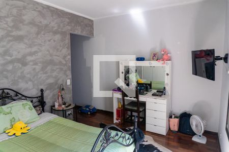 Casa à venda com 230m², 4 quartos e 3 vagasSuíte 2