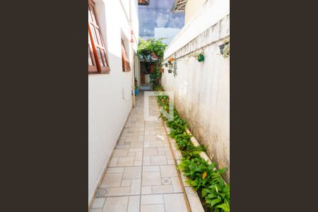 Casa à venda com 230m², 4 quartos e 3 vagasCorredor