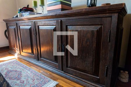 Casa à venda com 230m², 4 quartos e 3 vagasQuarto 2 - Armários