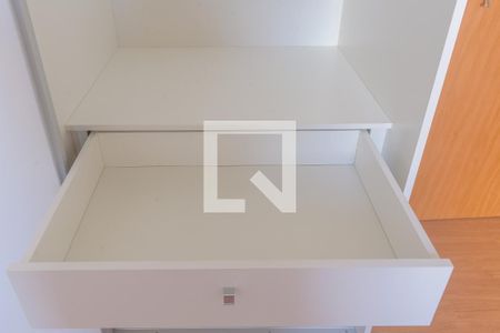 Quarto 1 - Armários de apartamento à venda com 2 quartos, 45m² em Parque Industrial, Campinas