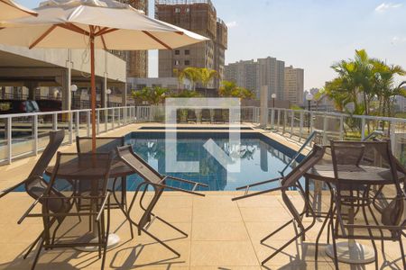 Apartamento à venda com 45m², 2 quartos e 1 vaga Apartamento à venda com 45m², 2 quartos e 1 vagaÁrea comum - Piscina