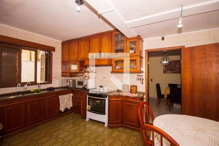 Casa à venda com 266m², 4 quartos e 3 vagasCozinha e Área de Serviço