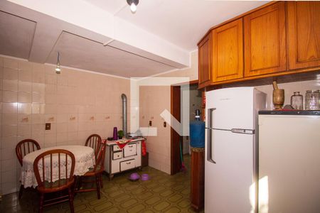 Casa à venda com 266m², 4 quartos e 3 vagasCozinha e Área de Serviço