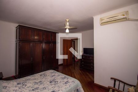 Casa à venda com 266m², 4 quartos e 3 vagasSuíte