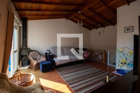 Casa à venda com 138m², 2 quartos e 1 vagaSotão