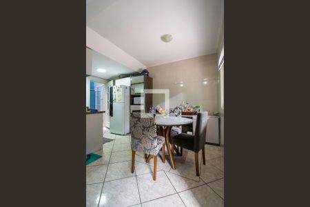 Cozinha de casa à venda com 2 quartos, 138m² em Vila Nova, Porto Alegre