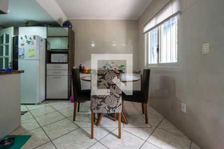 Casa à venda com 138m², 2 quartos e 1 vagaSala