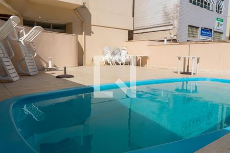 Apartamento para alugar com 56m², 2 quartos e 1 vaga Apartamento para alugar com 56m², 2 quartos e 1 vagaÁrea comum - Piscina