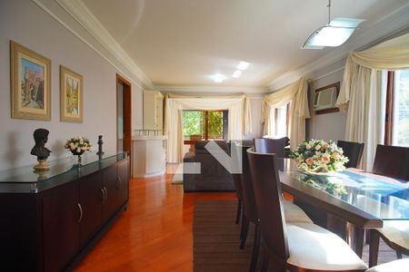 Sala  de apartamento para alugar com 3 quartos, 191m² em Auxiliadora, Porto Alegre