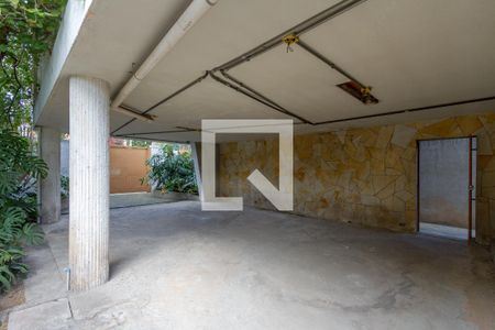 Casa à venda com 477m², 5 quartos e 4 vagasGaragem