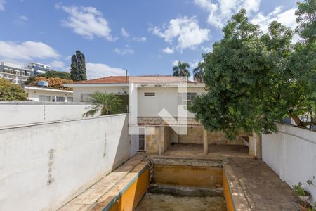 Casa à venda com 477m², 5 quartos e 4 vagasPiscina