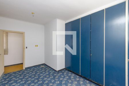 Casa à venda com 477m², 5 quartos e 4 vagasQuarto