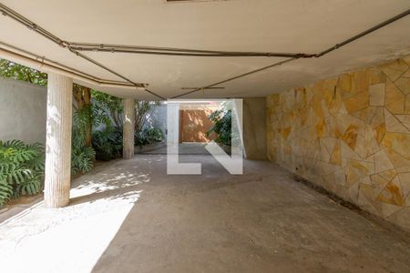 Casa à venda com 477m², 5 quartos e 4 vagasGaragem