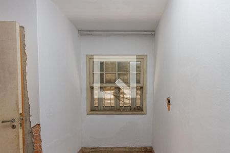 Casa à venda com 477m², 5 quartos e 4 vagasQuarto de Serviço