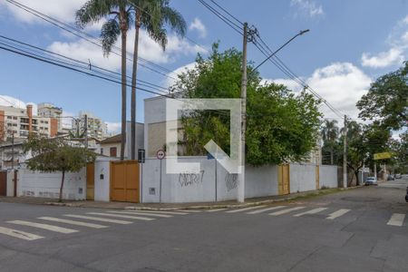 Casa à venda com 477m², 5 quartos e 4 vagasFachada