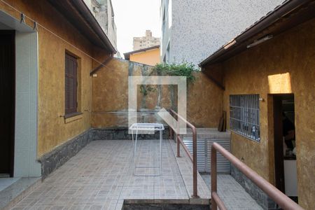 Casa à venda com 191m², 3 quartos e 4 vagasQuintal